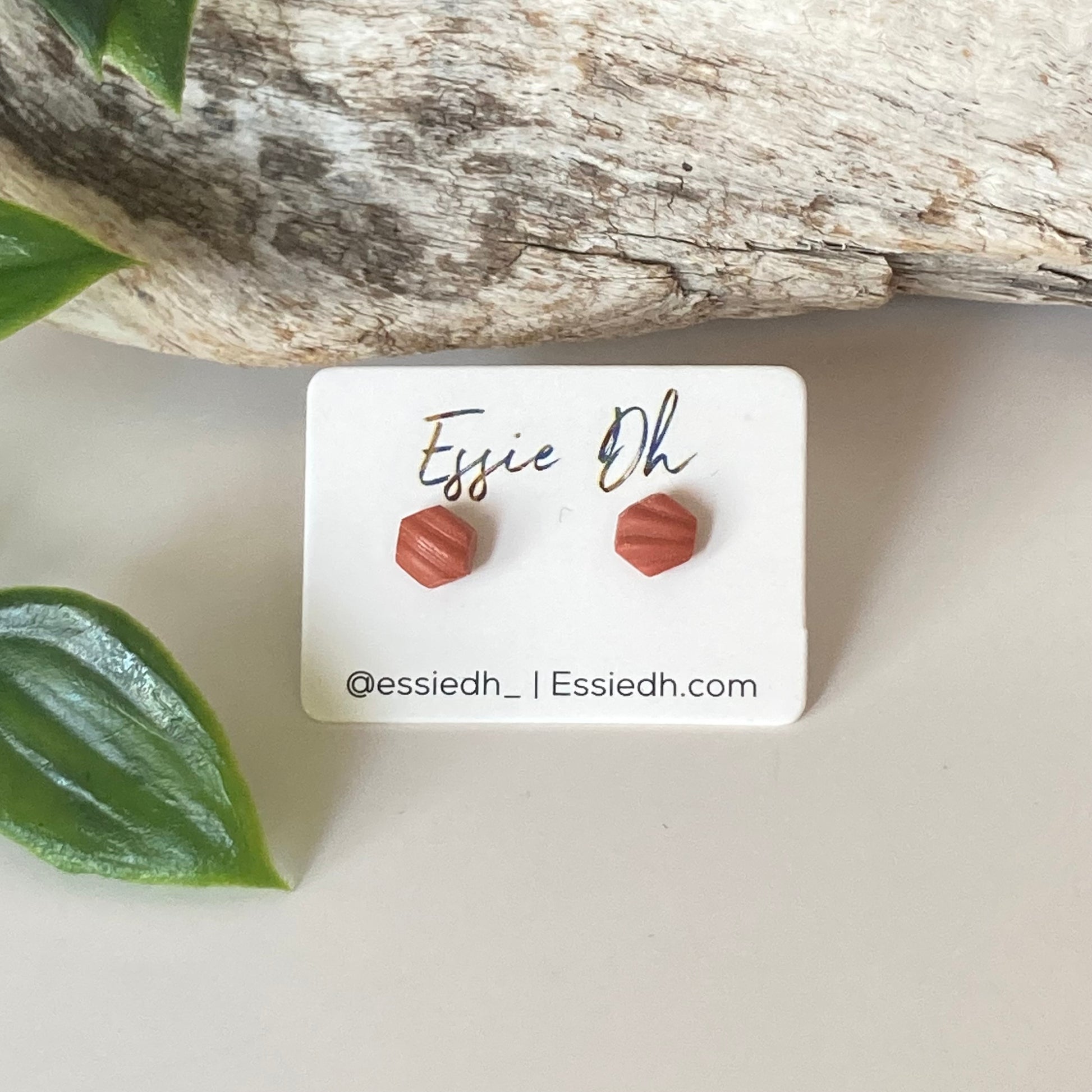Octavi stud Earrings
