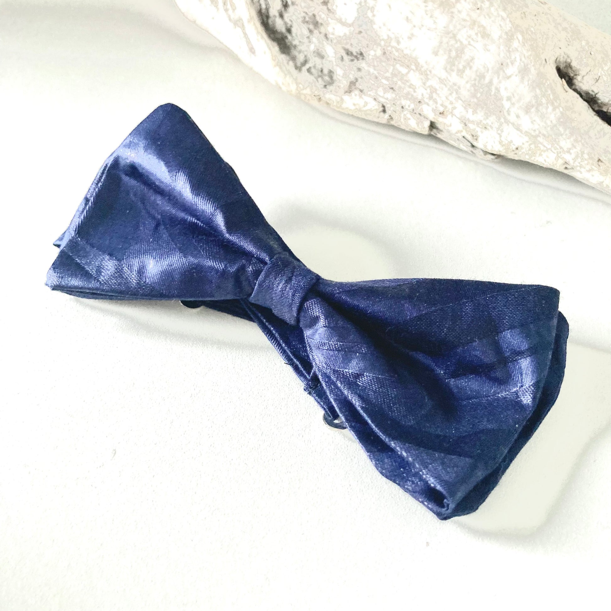 Bow Tie - Kansar