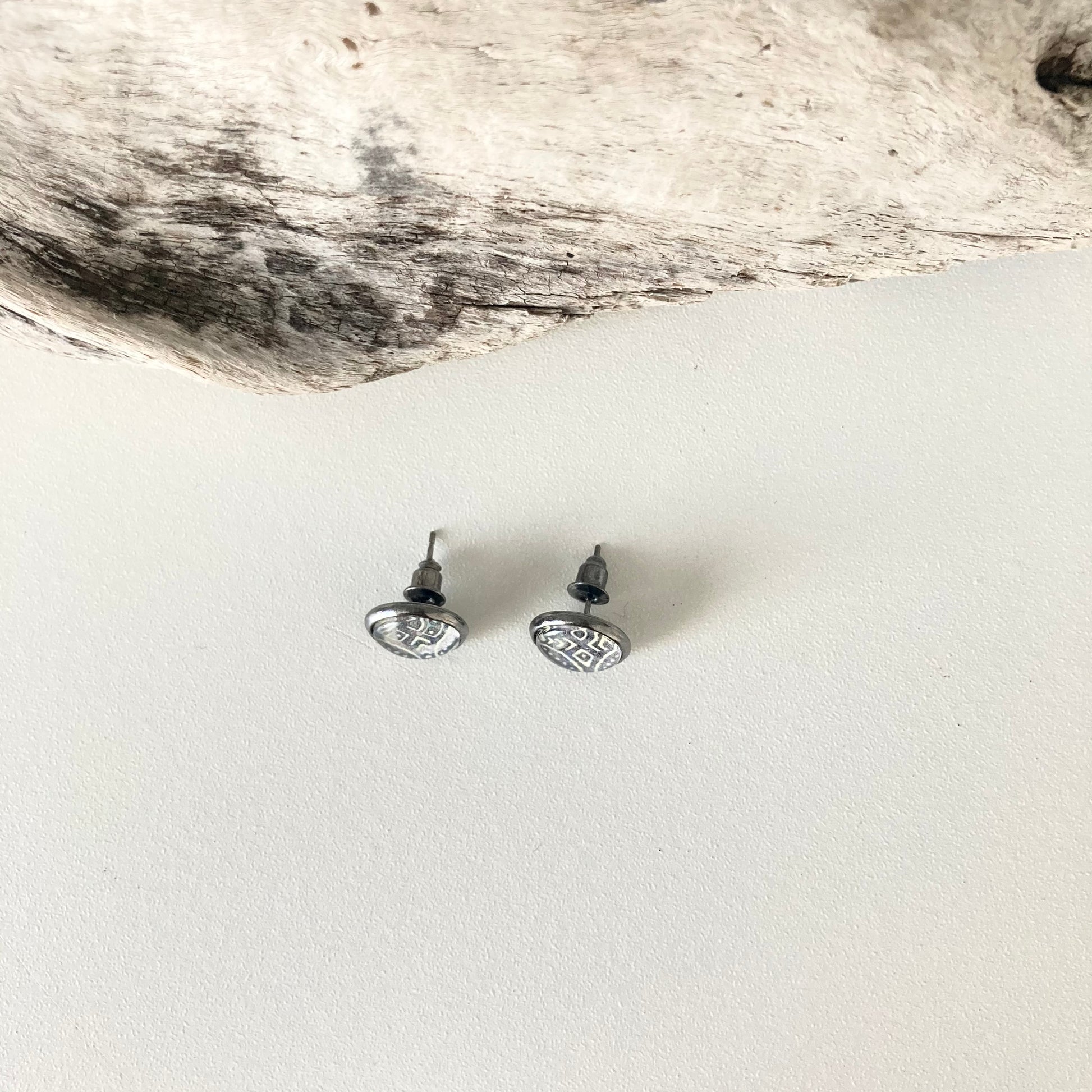 Banfora medium stud Earrings
